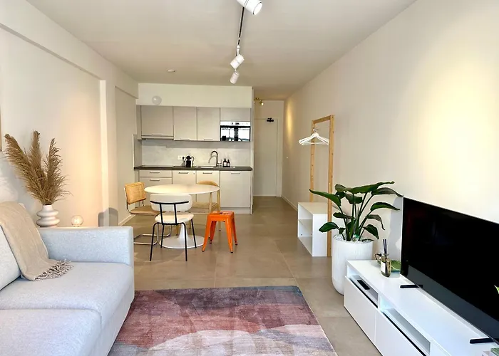 F - 2 Personen - Op 250m De Zee * Oostende